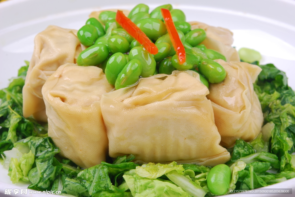 手捏菜千张包
