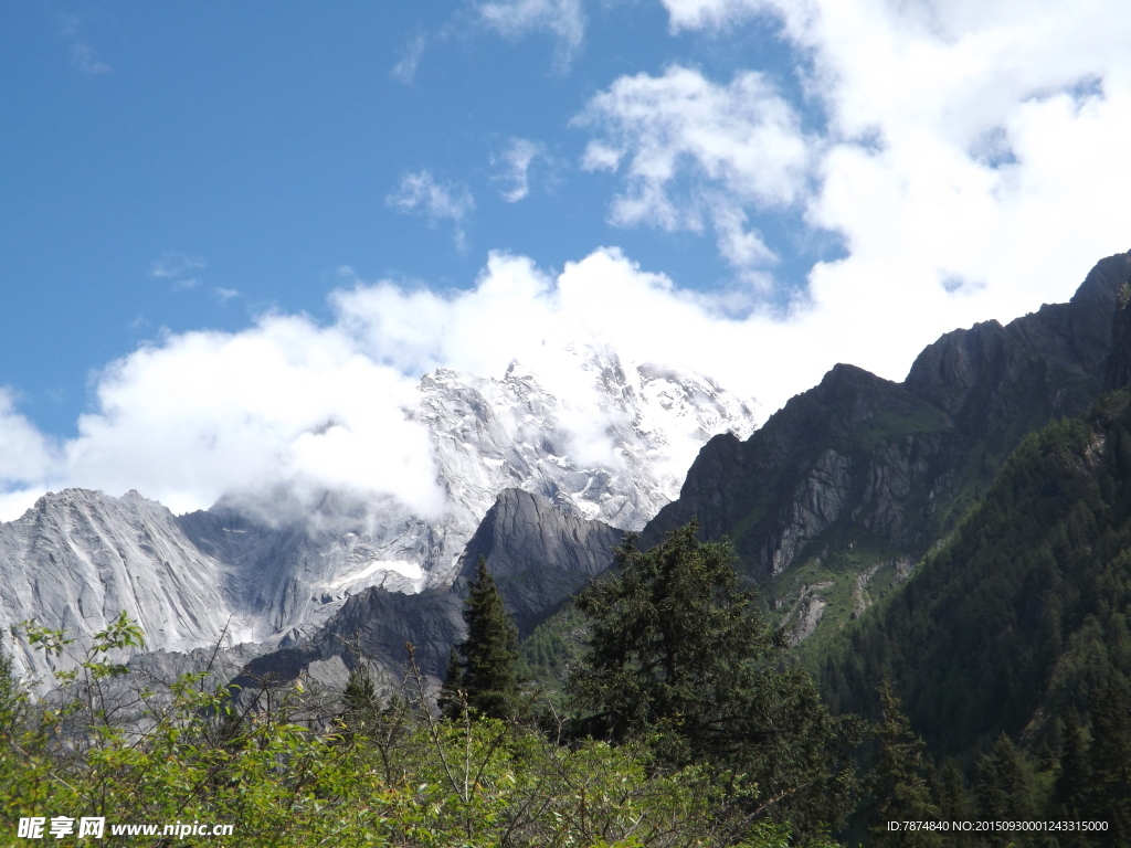 四姑娘山