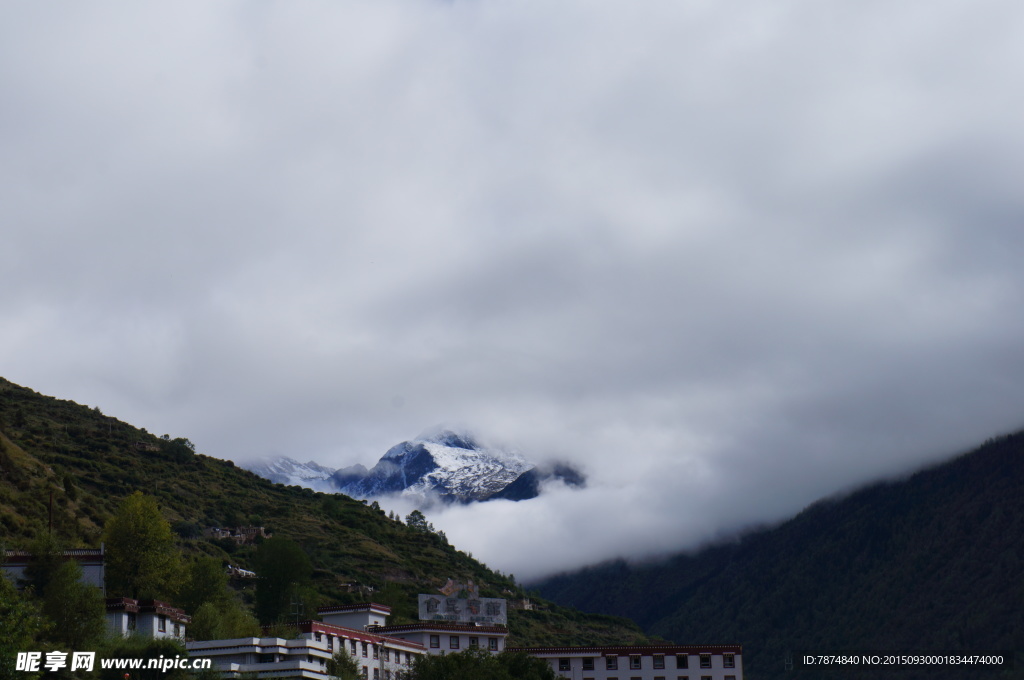 四姑娘山