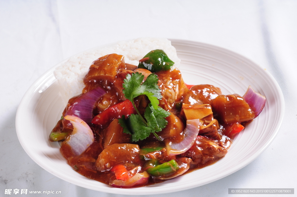 柱侯牛腩飯