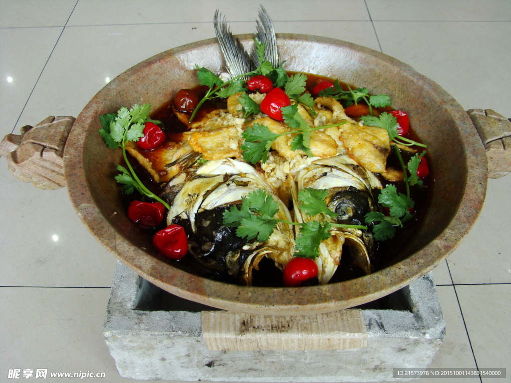 冬季美食“酸汤鱼头火锅”_酸汤鱼头火锅_大炒勺的日志_美食天下