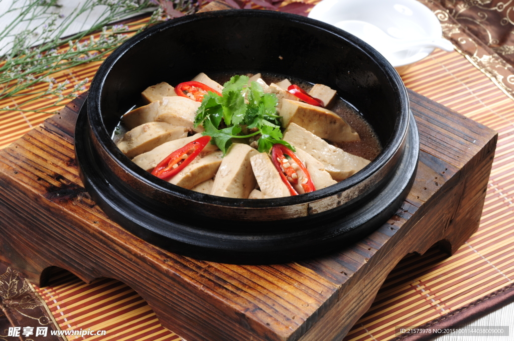 石锅豆腐
