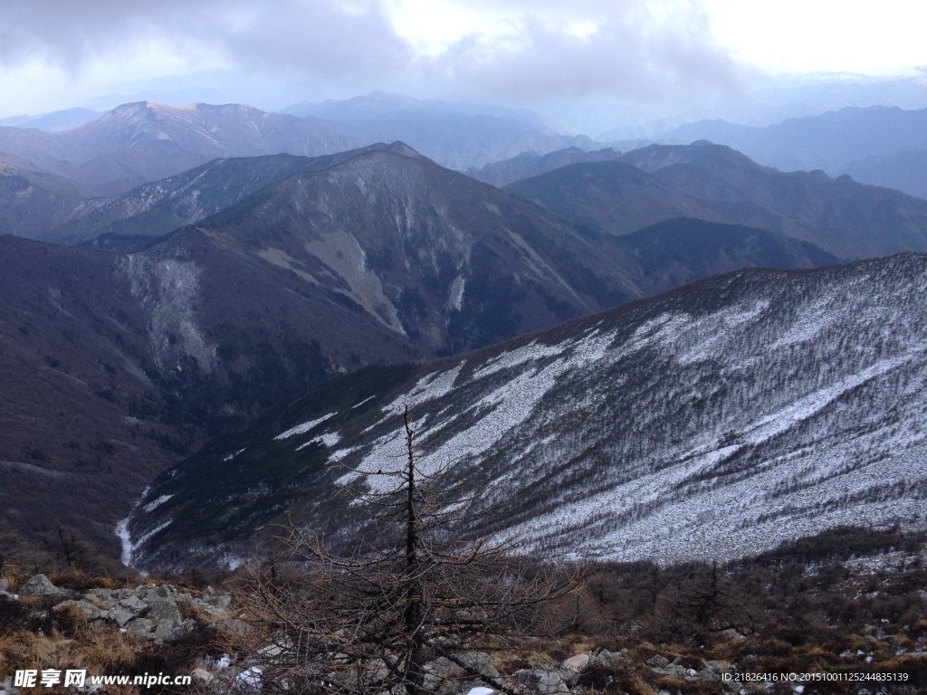 登山远眺