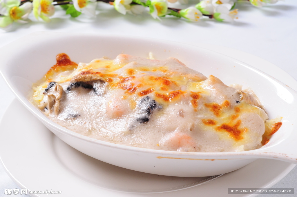 芝士蘑菇焗海鮮飯