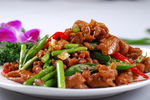腊八豆炒肥肠