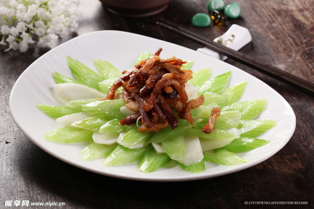 西芹山药碳烧肉