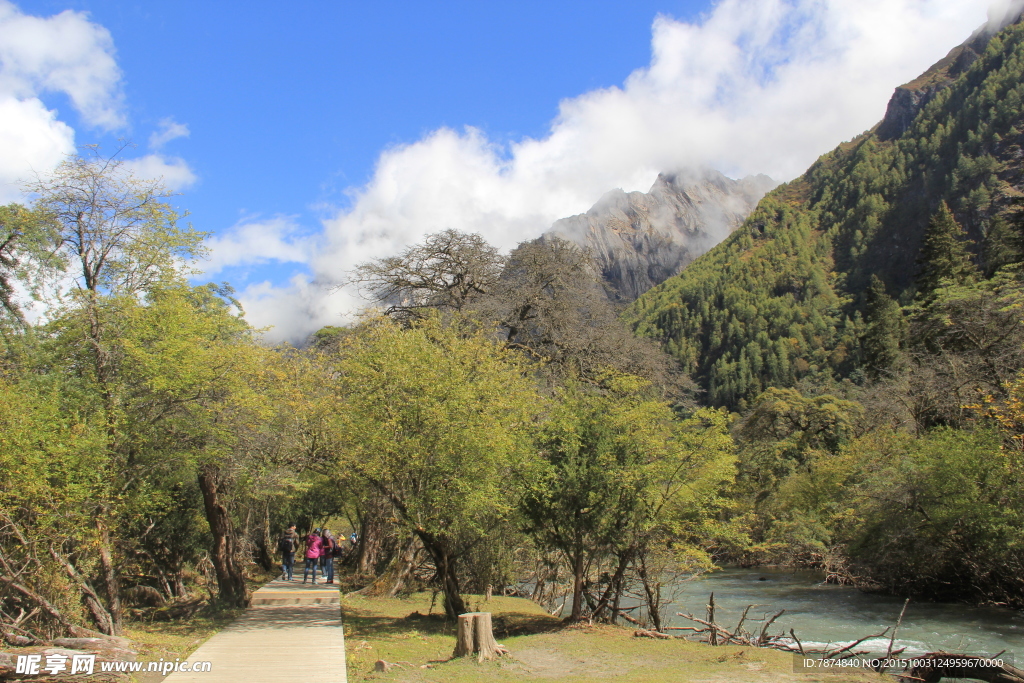 四姑娘山