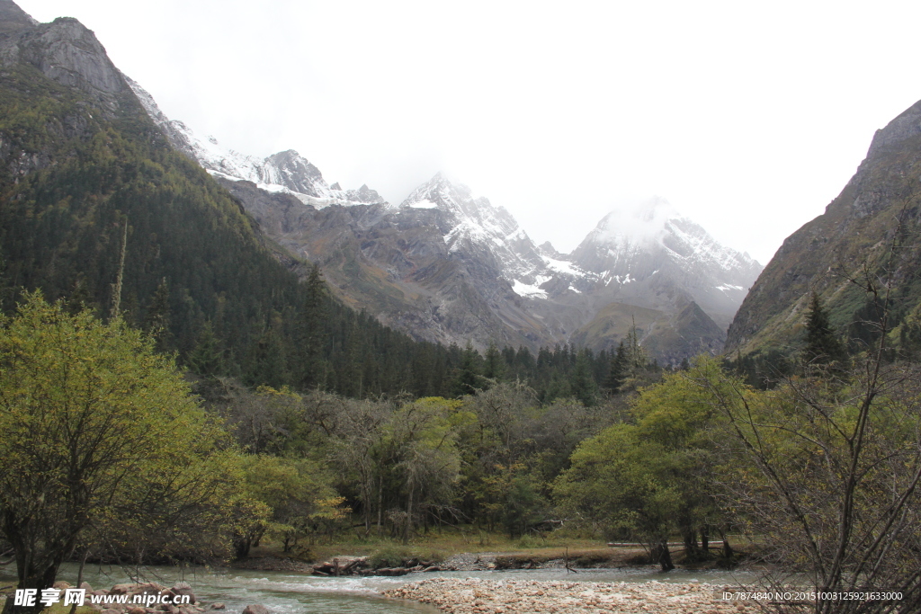 四姑娘山