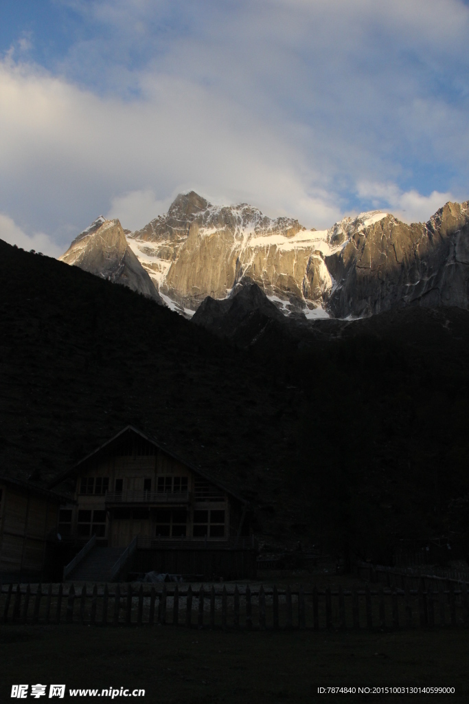 四姑娘山