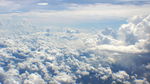 飞机上的天空
