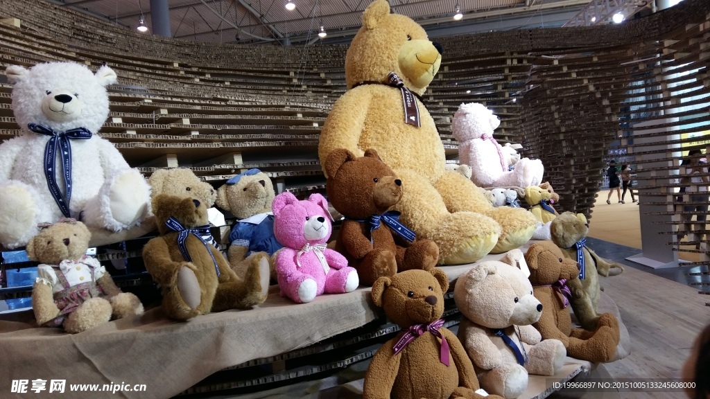 玩具店 熊熊