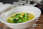 玉米汁浸菜苗青菜