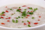 生滚枸杞瘦肉粥