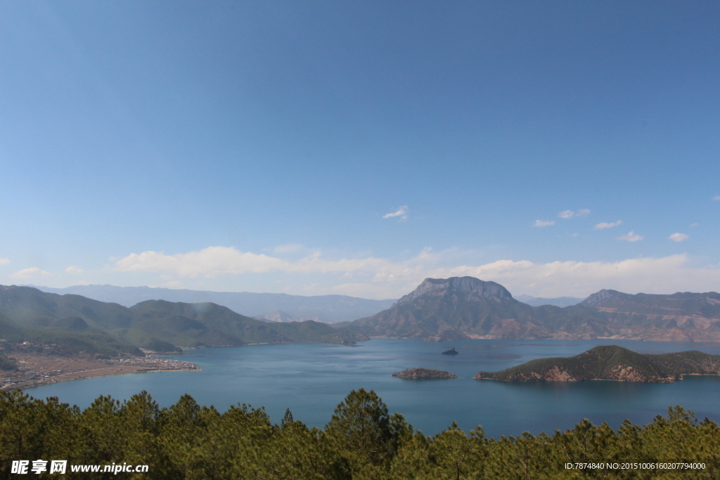 泸沽湖风光