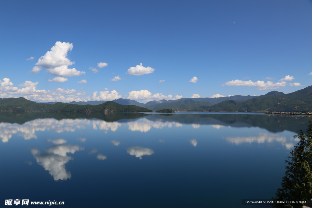 泸沽湖风光