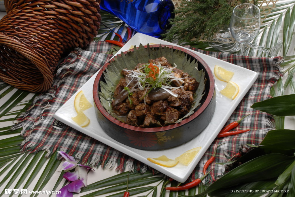 小笼荷叶蒸肉