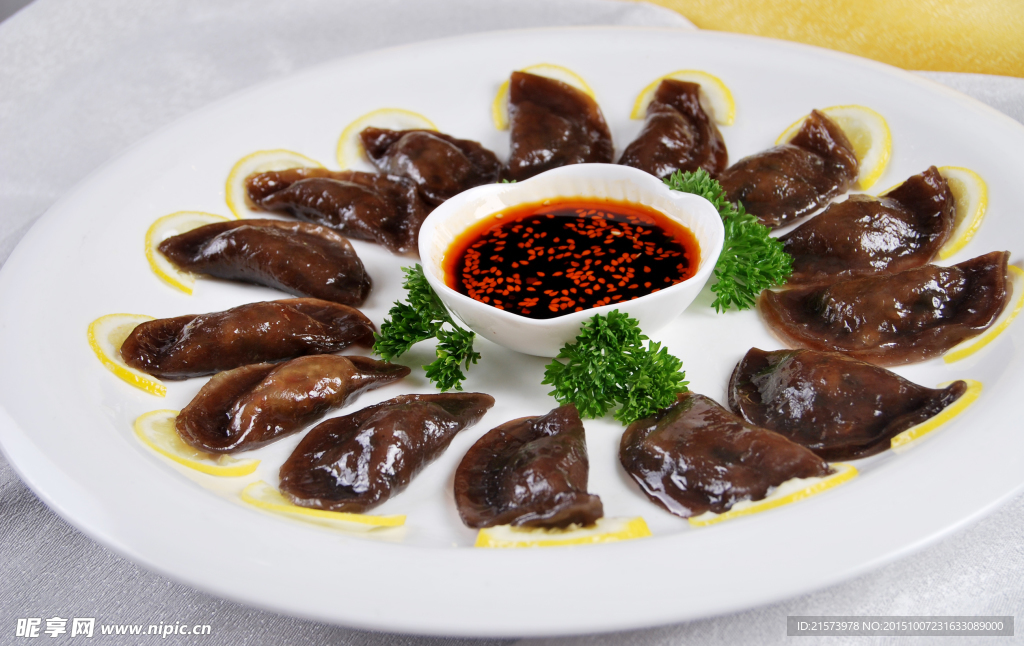 黑米蒸饺