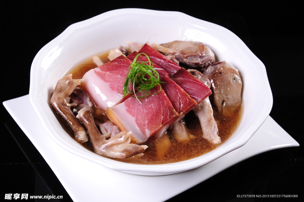 火腿蒸野鸭