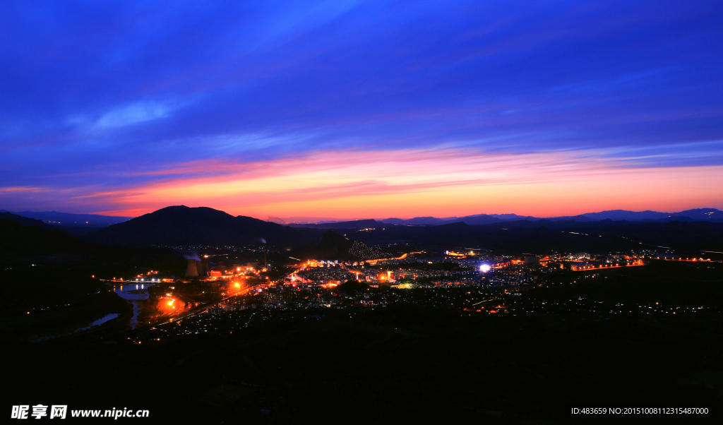 花园夜景