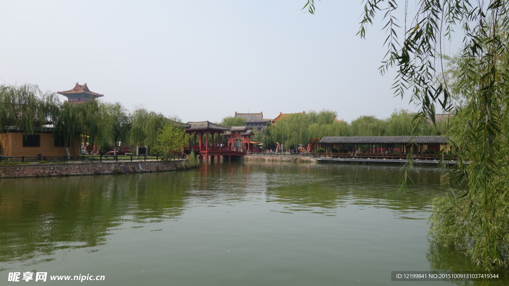 清明上河园