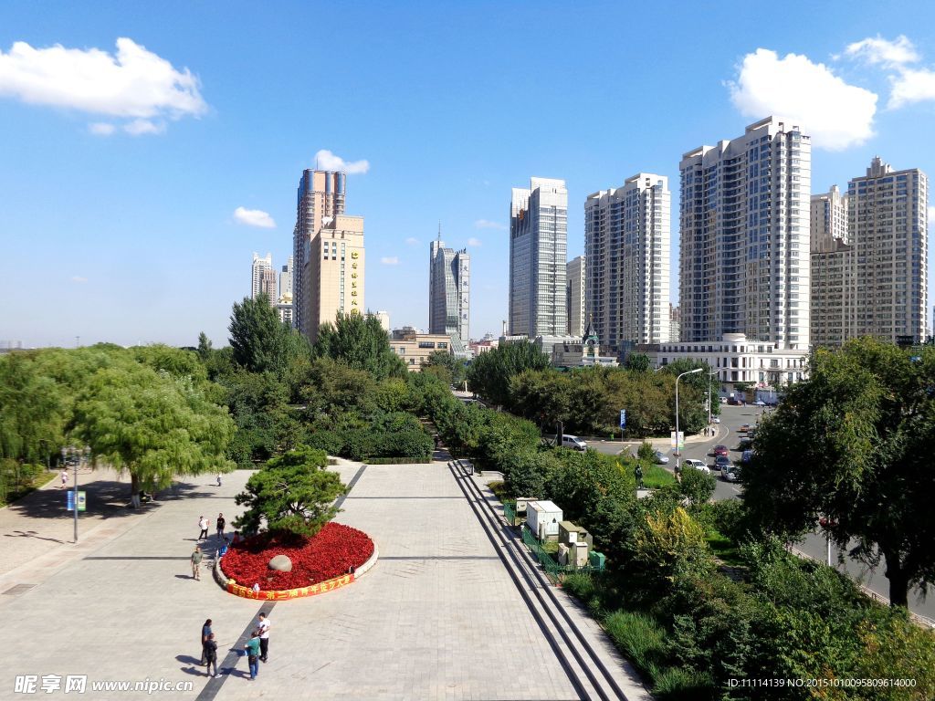 哈尔滨松花江畔风景
