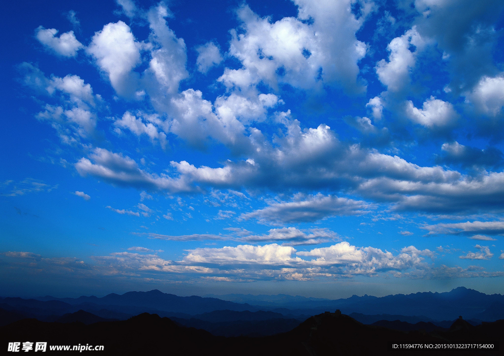 蓝色天空