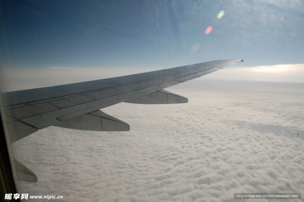 机翼 飞机 云层