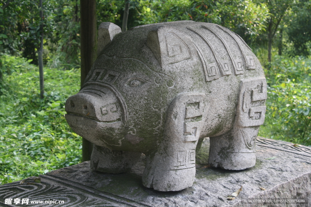 十二生活雕塑 猪