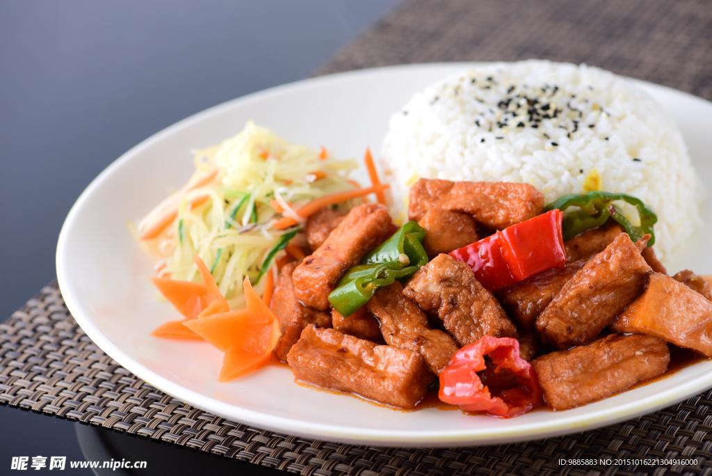 鱼香嫩豆腐饭