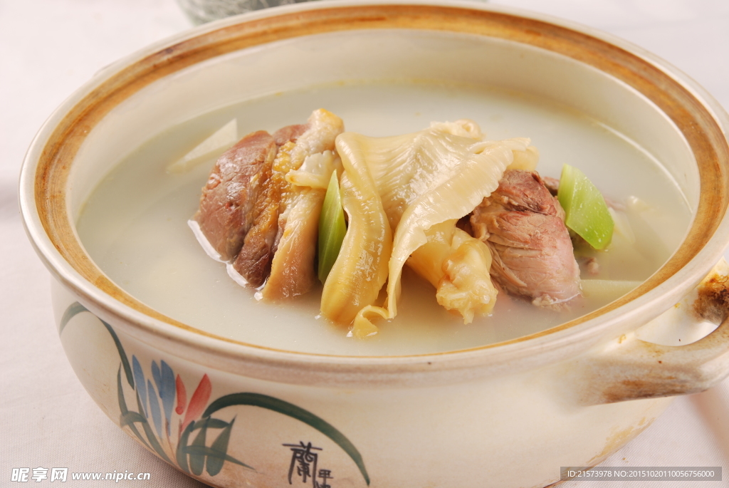 花胶双蹄腌笃笋
