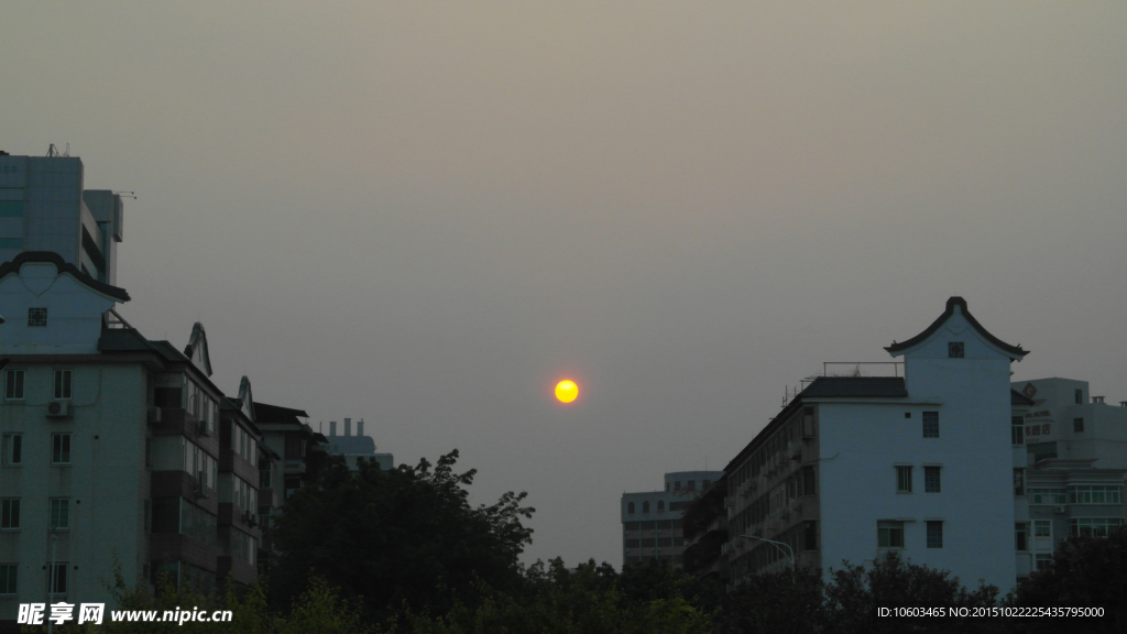 城市风光 红阳西下