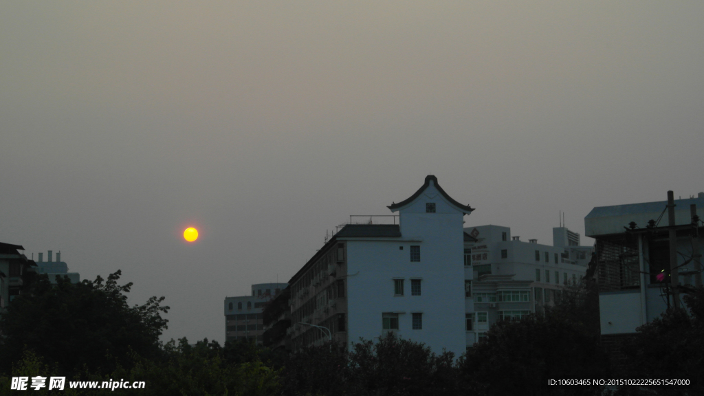 城市风光 红阳西下