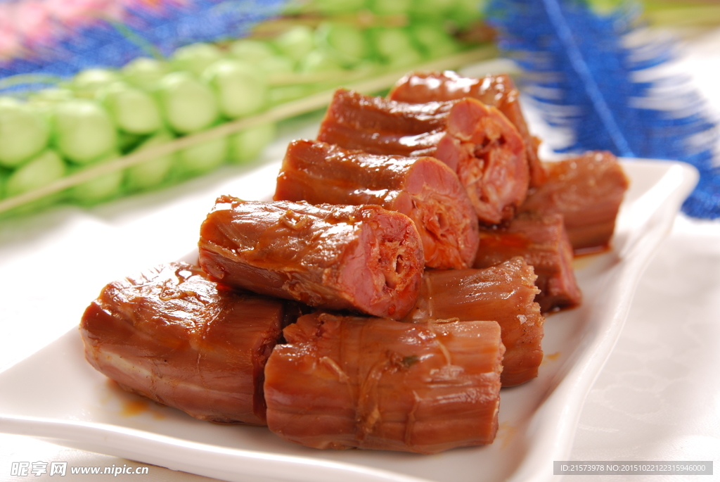 香辣鸭脖
