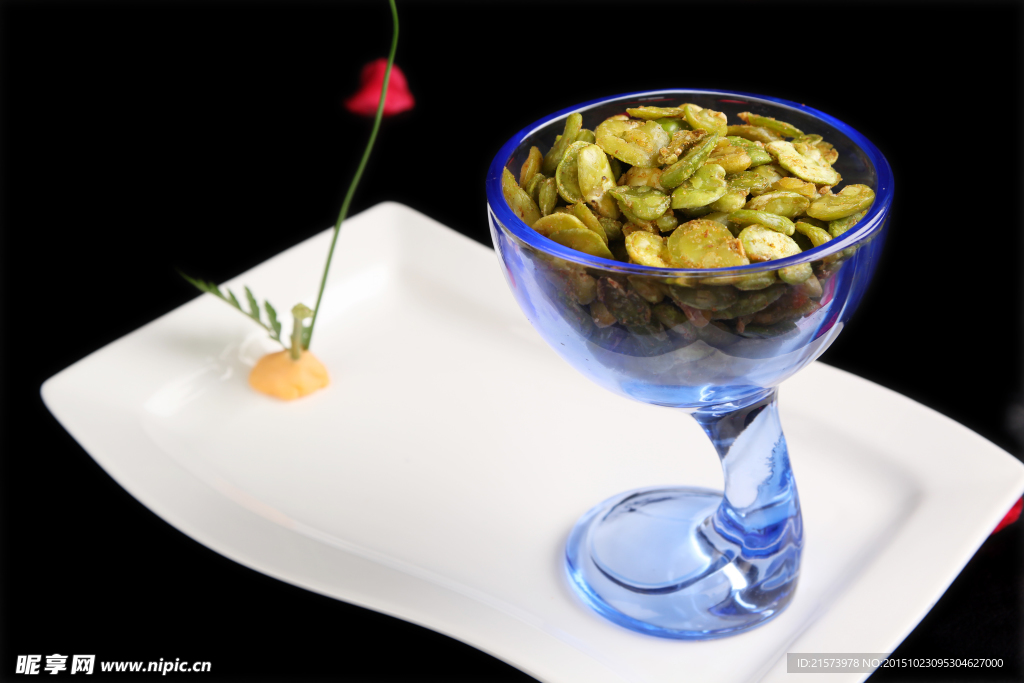 苔条豆瓣酥