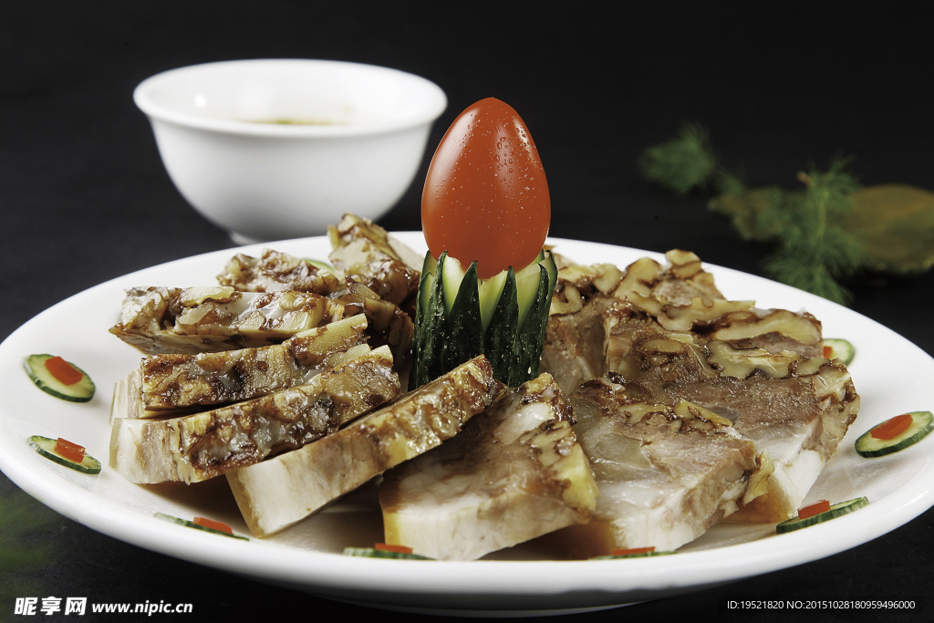 桃仁鲜肉酥