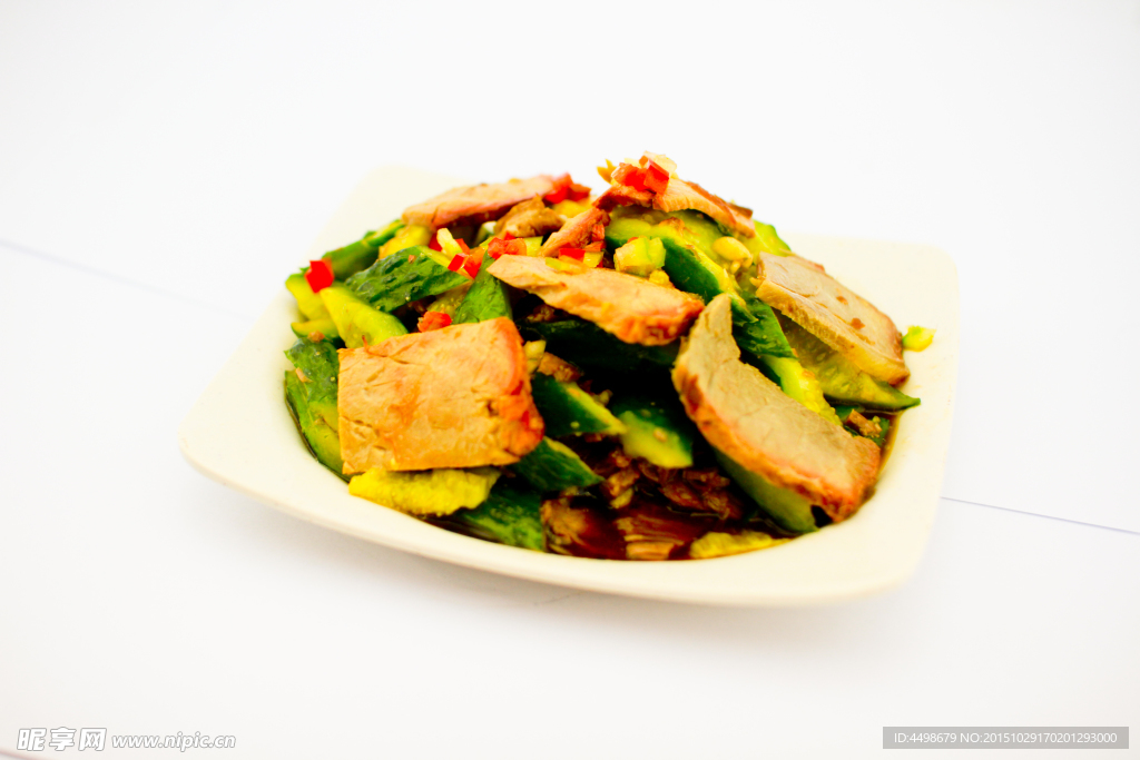 黄瓜拌牛肉