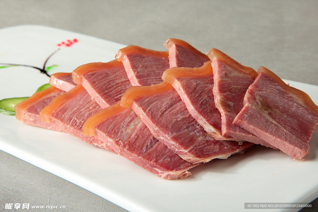 带皮驴肉
