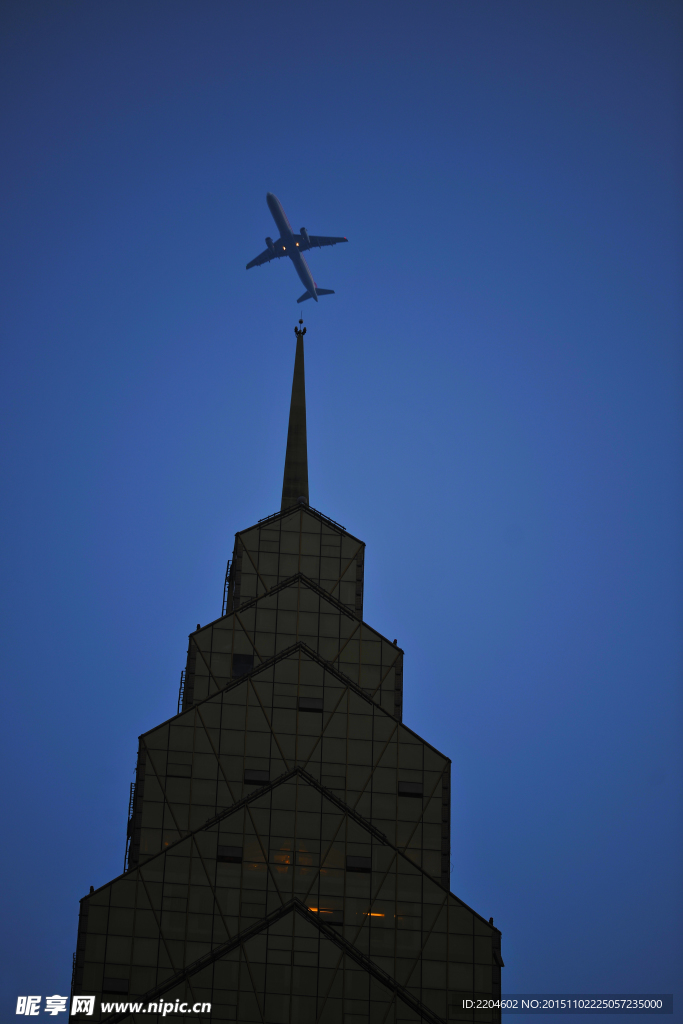 南滨路喜来登酒店楼顶的飞机