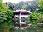 湖面楼阁