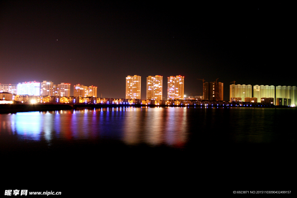 油田夜色