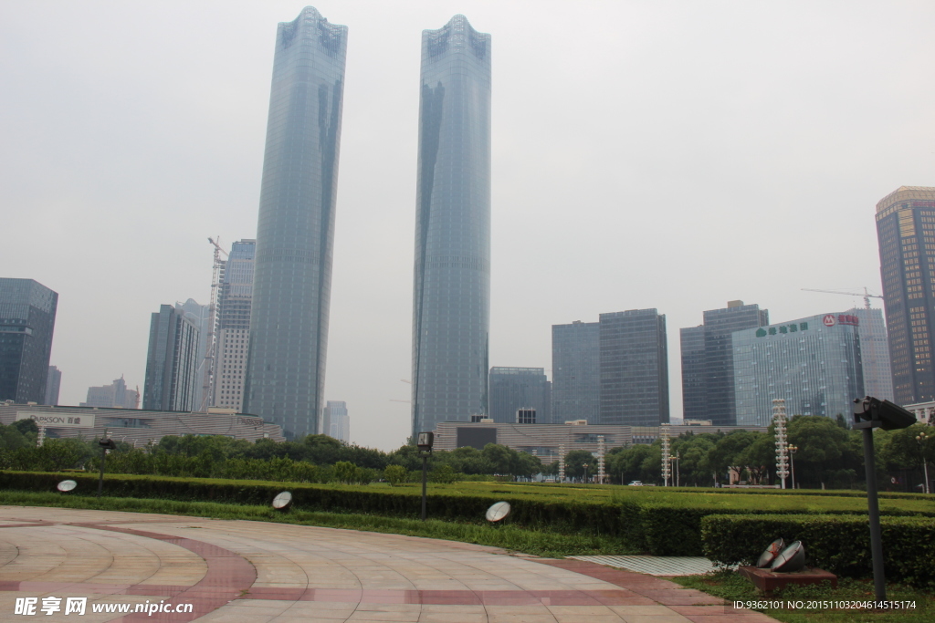 街景   街道  楼房  背景