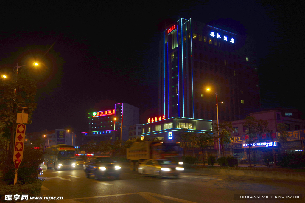 高楼夜景