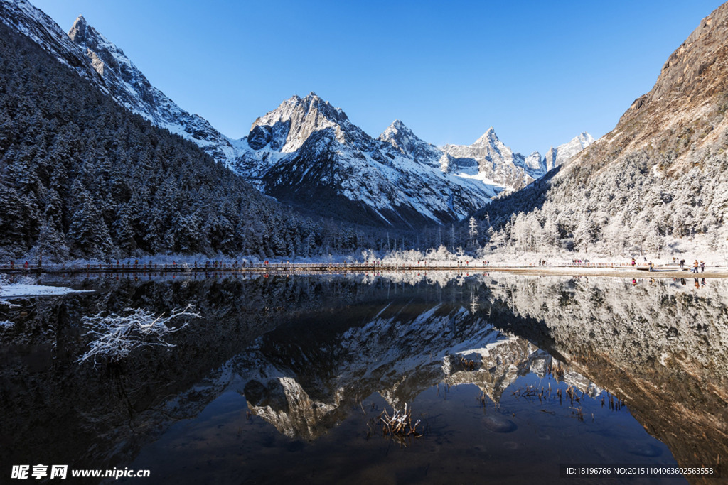 毕棚沟风光 雪山 风景 雪地