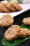 瓜仁土豆饼