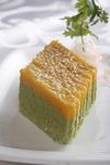 蛋黄豆瓣酥