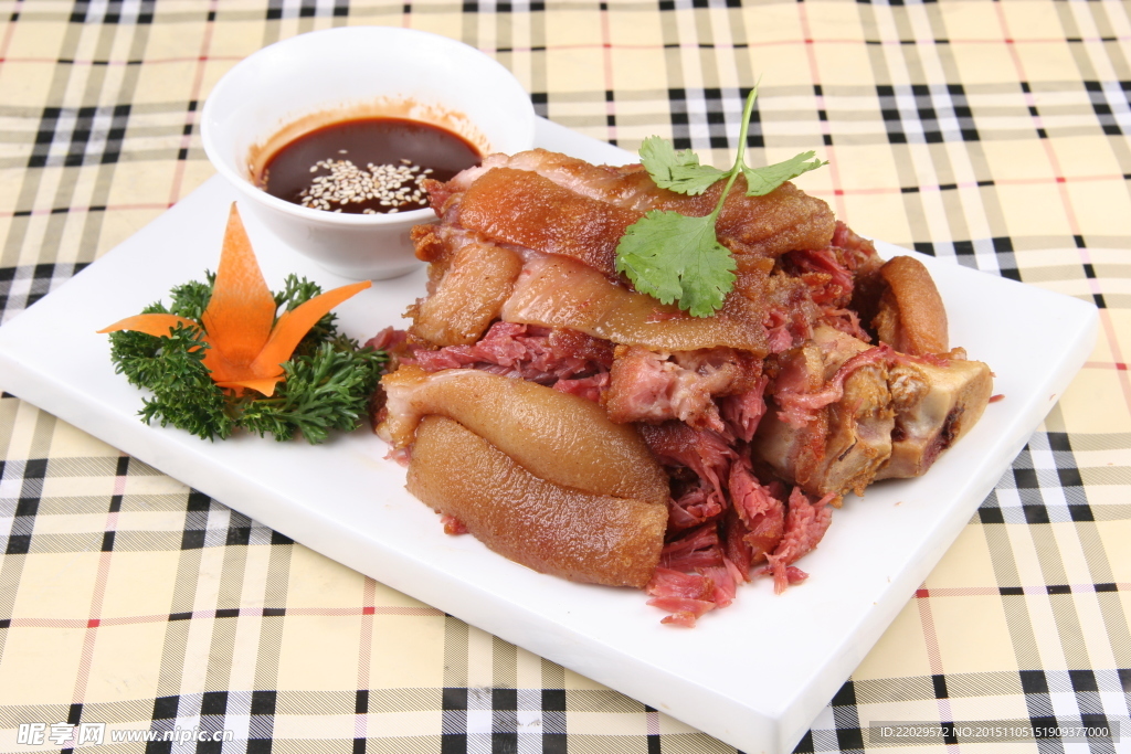香酥蹄膀