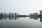 河边高楼