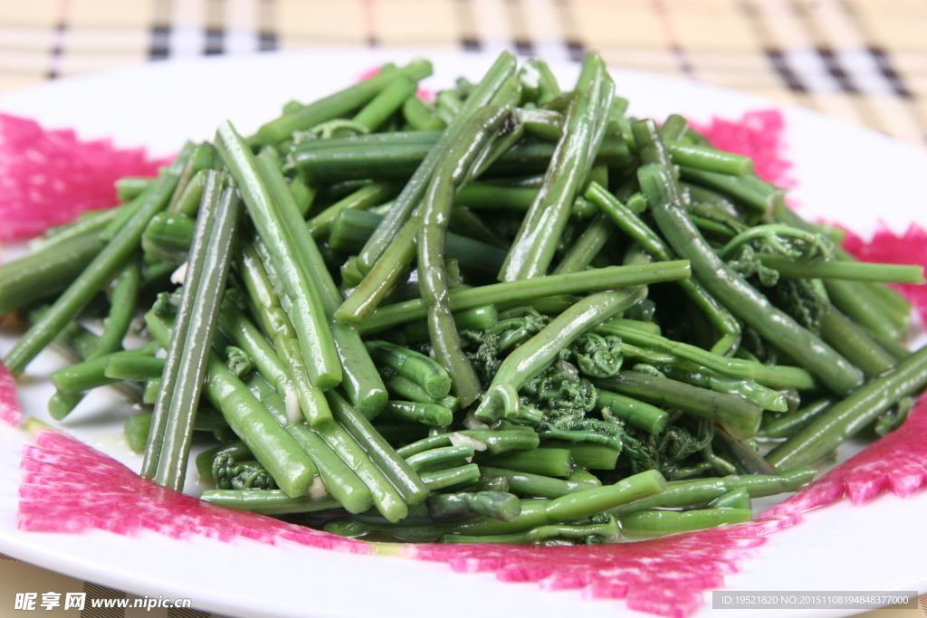 蒜末山野菜