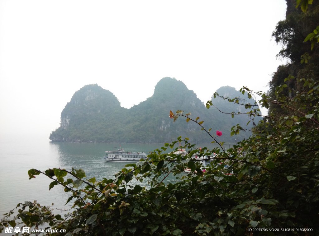 越南下龙湾山水风光