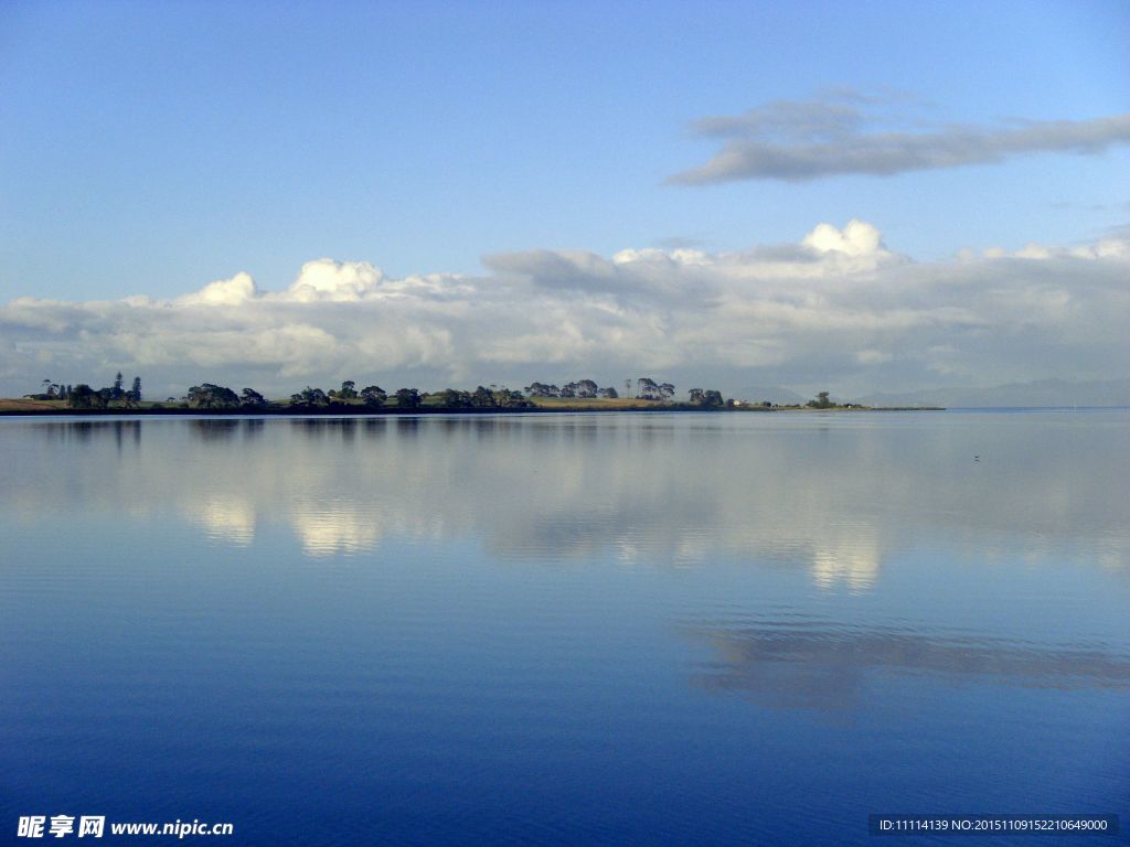 新西兰海滨晨景